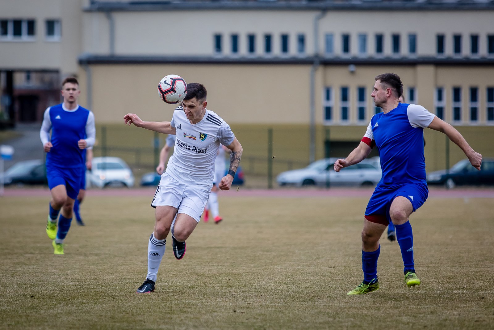 iv-liga-apis-rozbity-95330