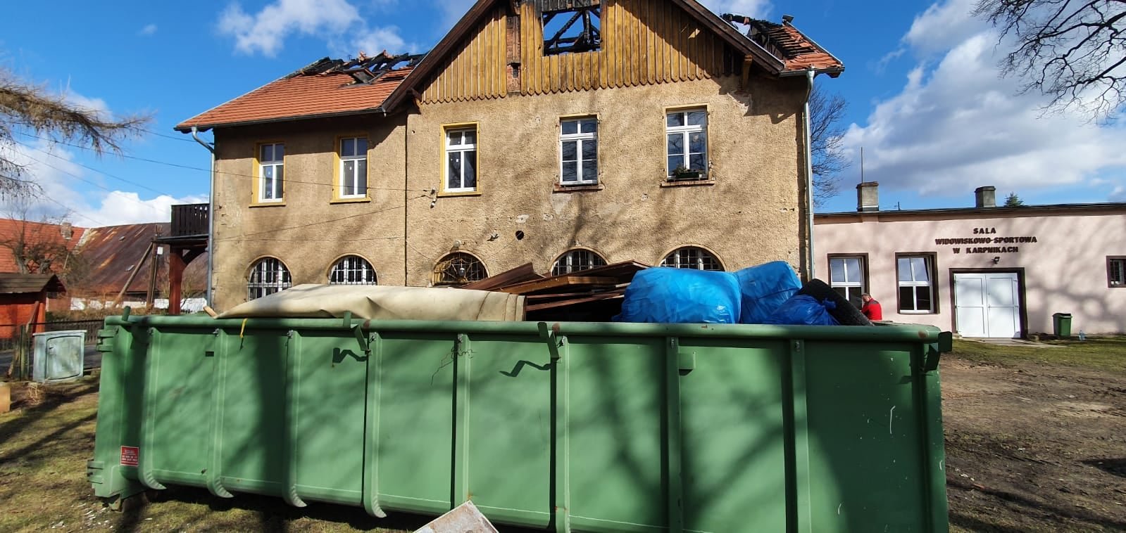 spalony-dom-w-karpnikach-uda-sie-odbudowac-95385