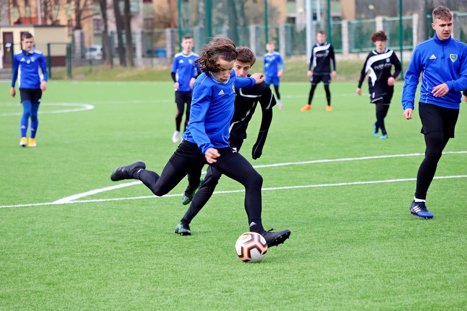 trampkarze-karkonoszy-rozbili-juniorow-lotnika-95387