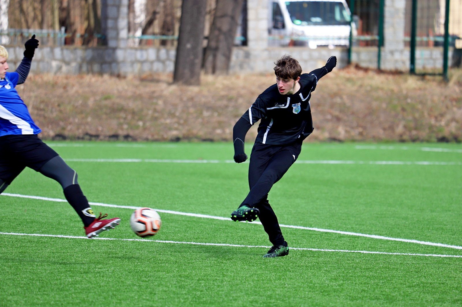 trampkarze-karkonoszy-rozbili-juniorow-lotnika-95387