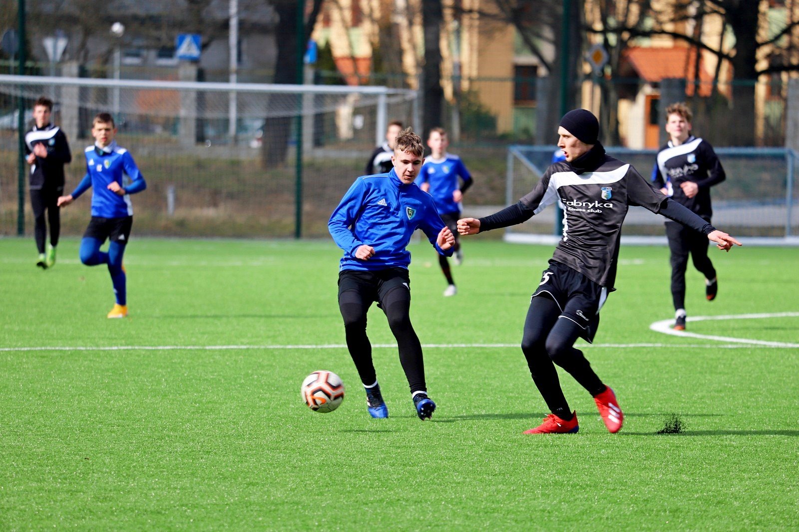 trampkarze-karkonoszy-rozbili-juniorow-lotnika-95387