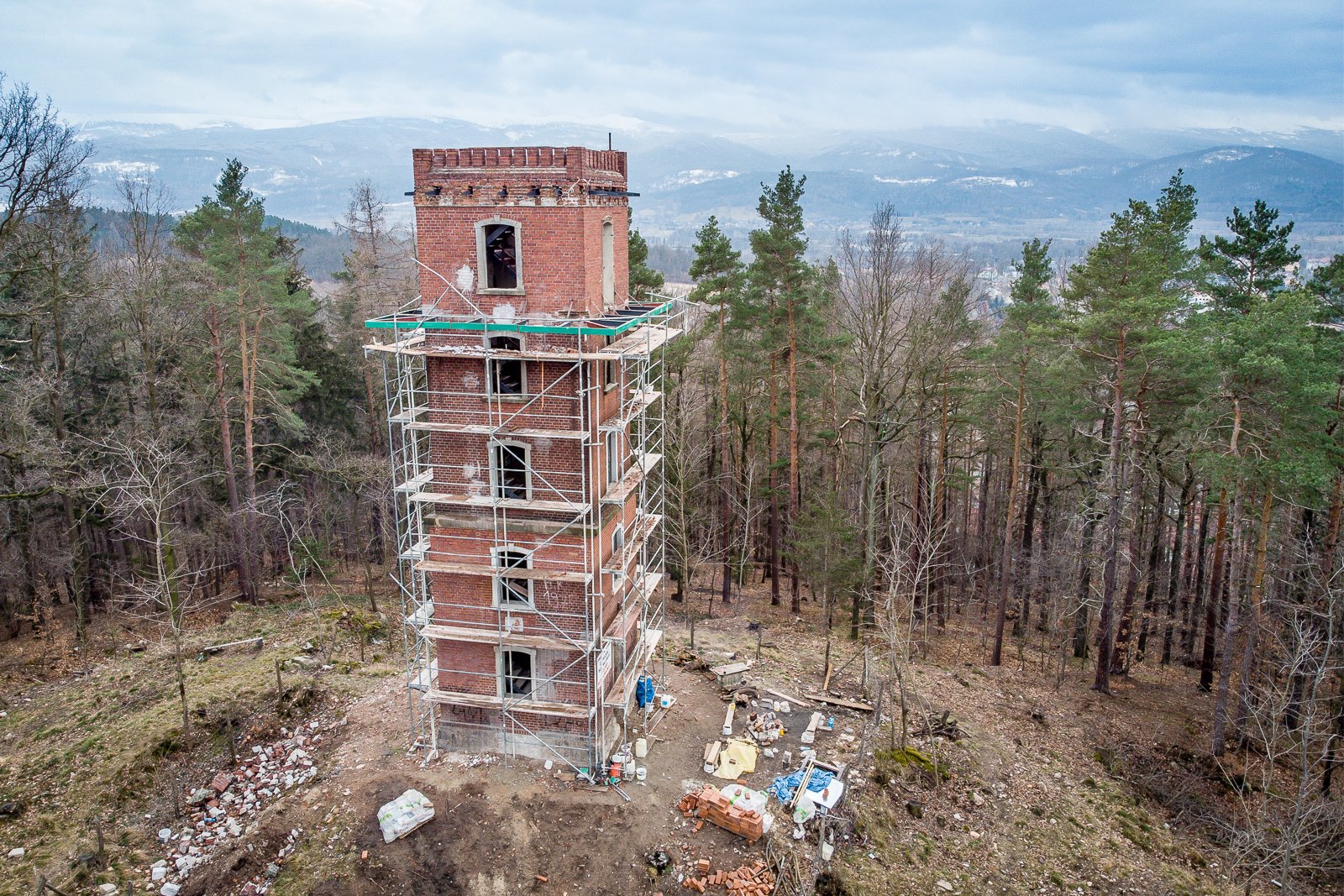 wieza-nadal-w-remoncie-95441
