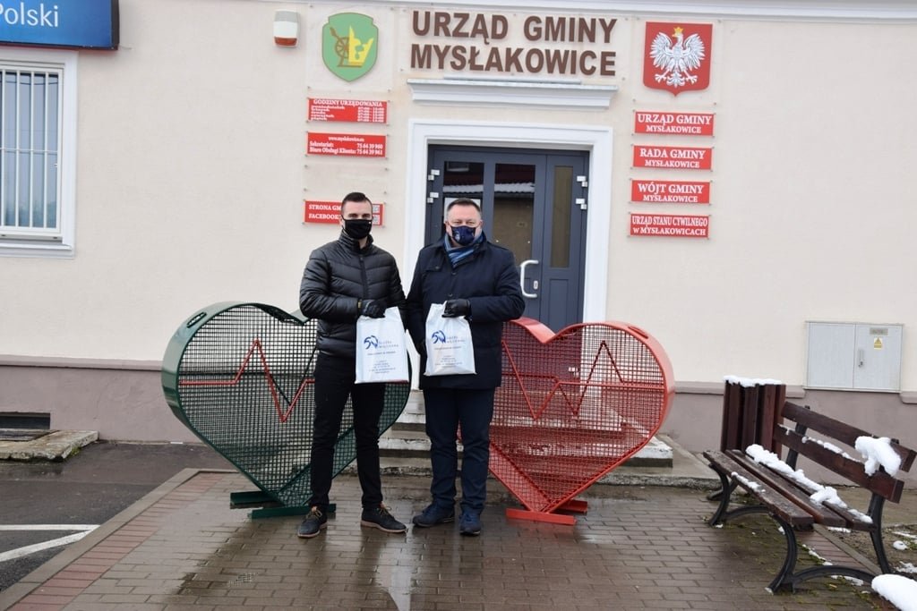 pojemniki-od-wiezniow-95496