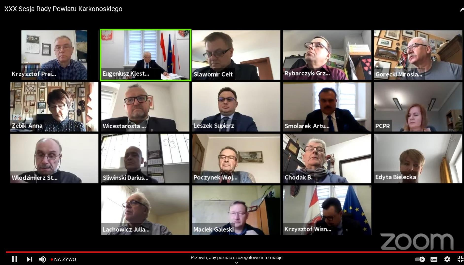 na-sesji-o-sprawach-spoecznych-i-polityce-95576