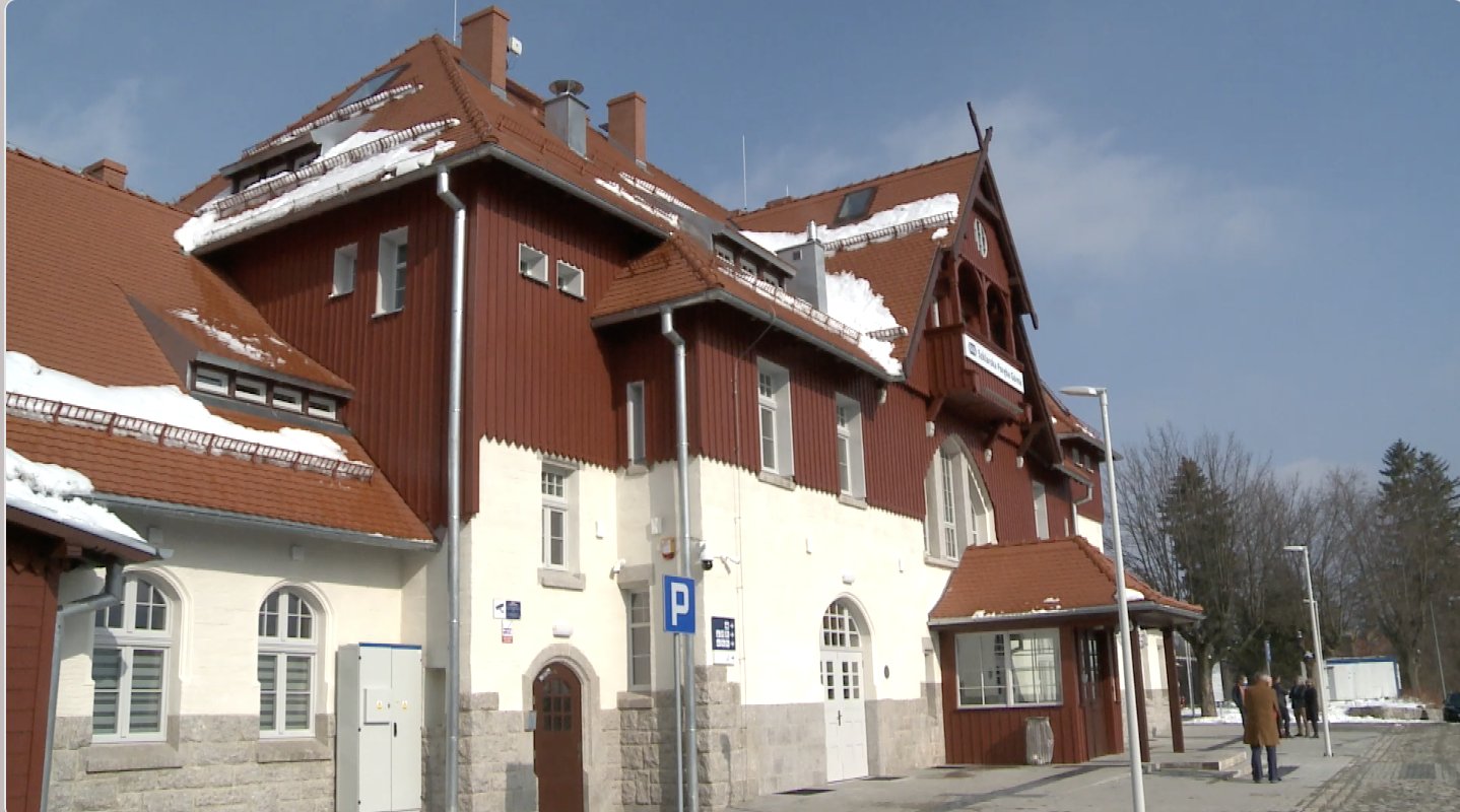 odnowiony-dworzec-zosta-juz-oddany-do-uzytku-95579