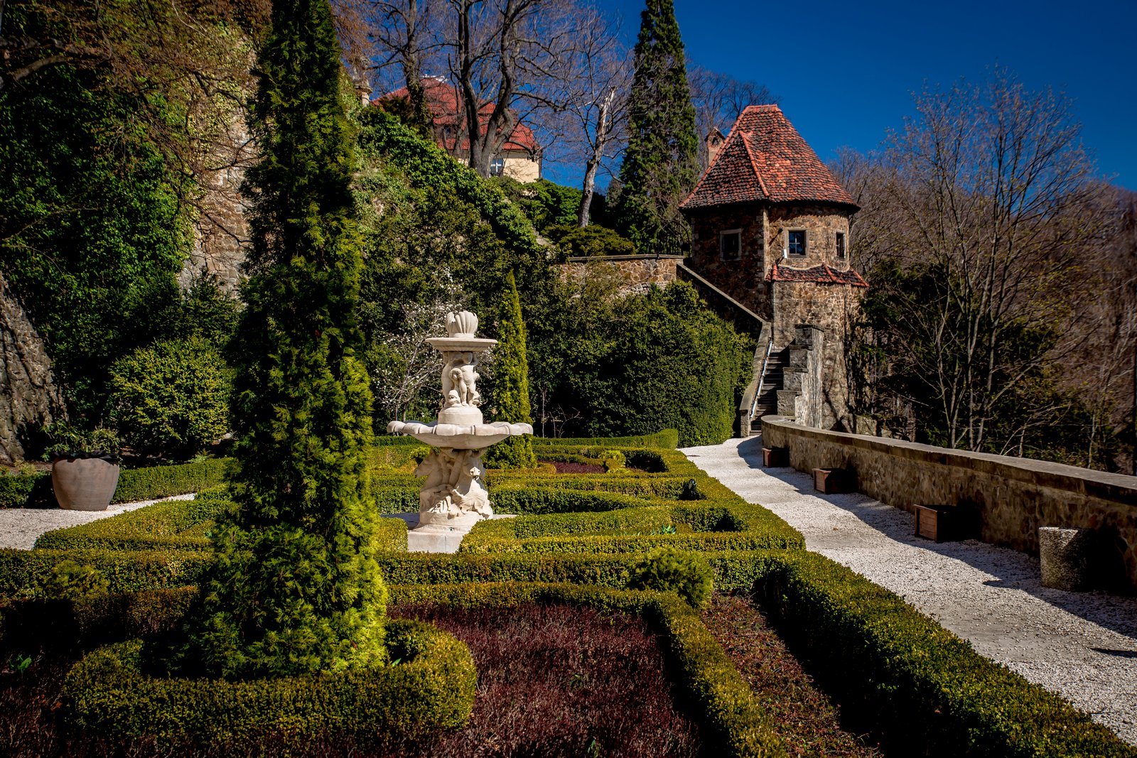 tarasy-w-ksiazu-otwarte-95631