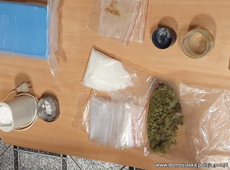 kolejne-uderzenie-w-przestepczosc-narkotykowa-95885