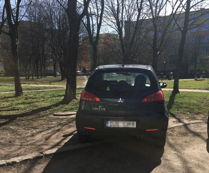 parkowanie-bez-zasad-95900