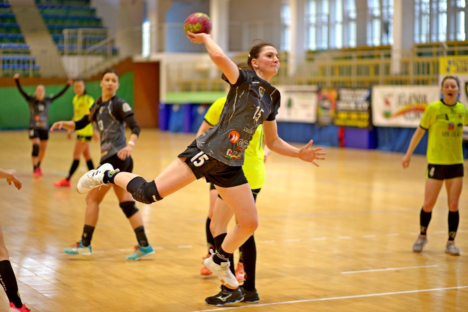 d-samadova-zagramy-w-barazach-95987