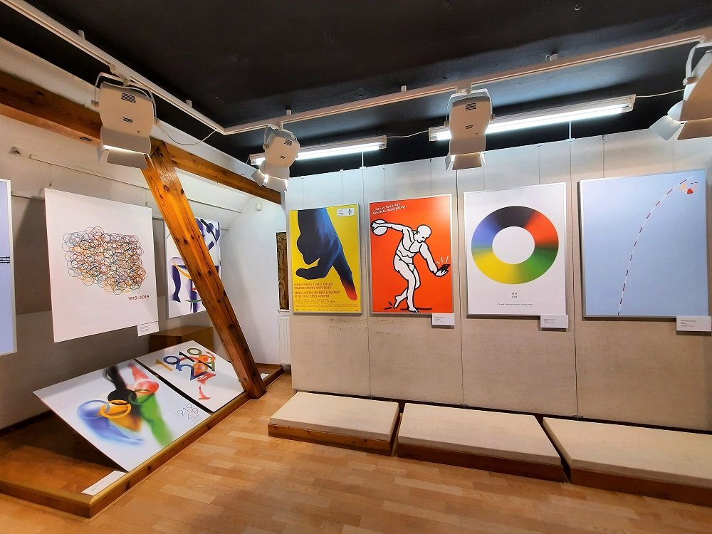 wystawa-plakatu-w-muzeum-sportu-i-turystyki-96030