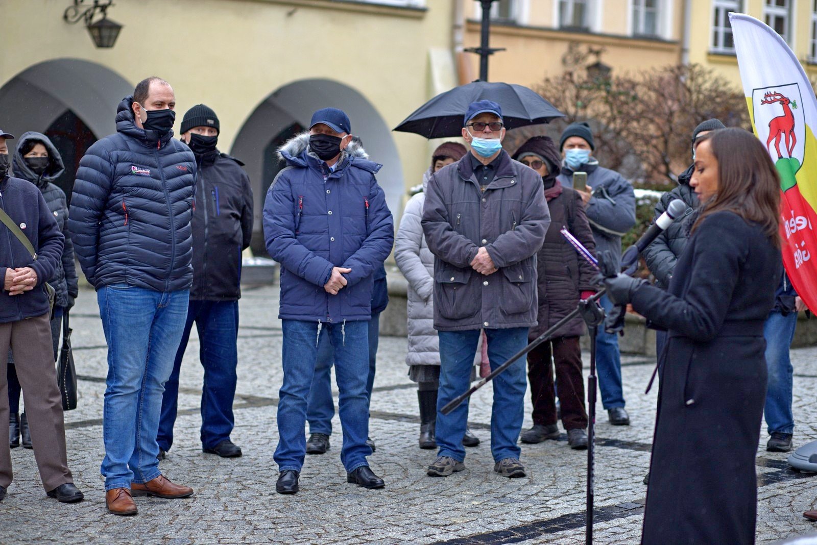wystawa-plenerowa-ku-czci-solidarnosci-96038