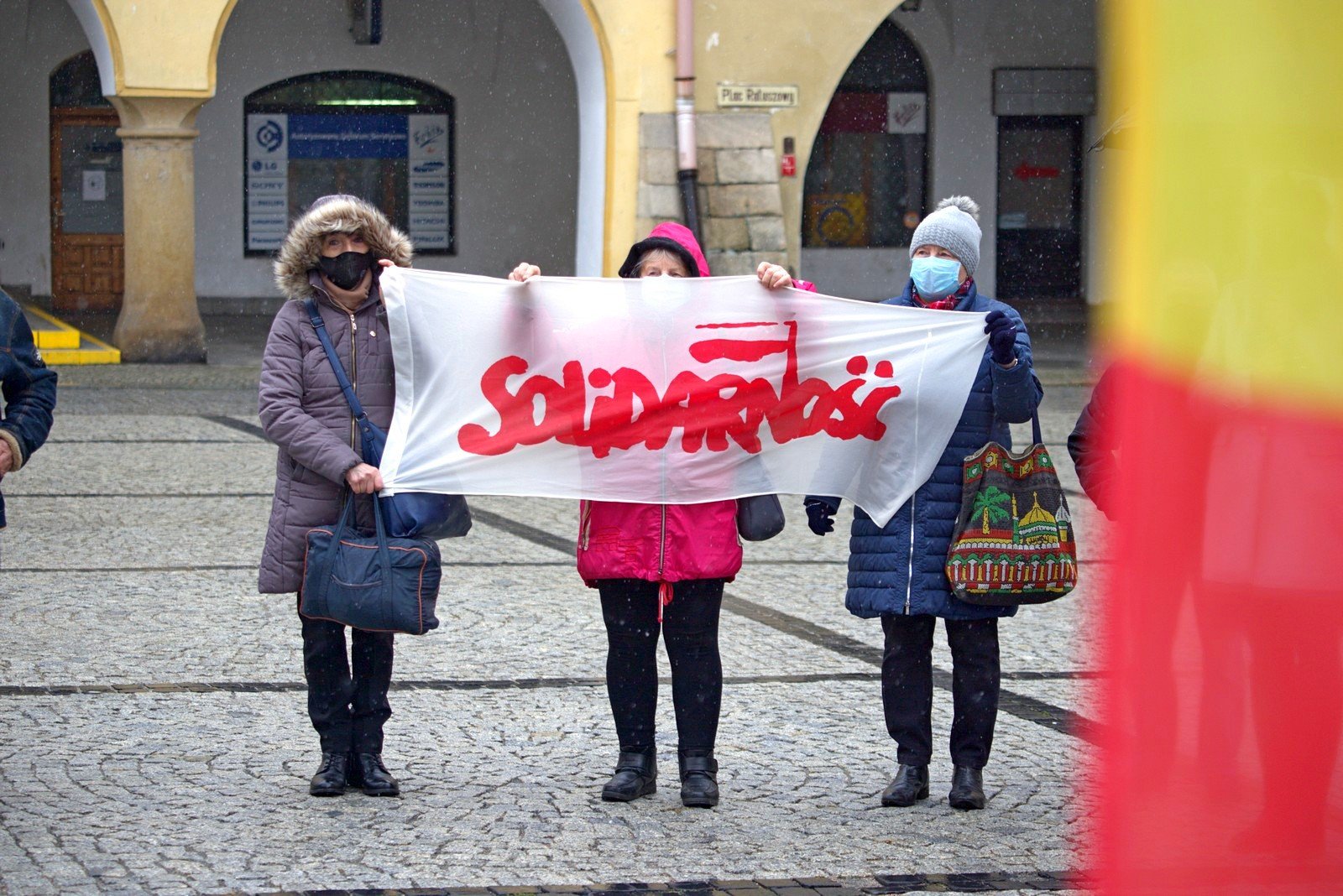 wystawa-plenerowa-ku-czci-solidarnosci-96038