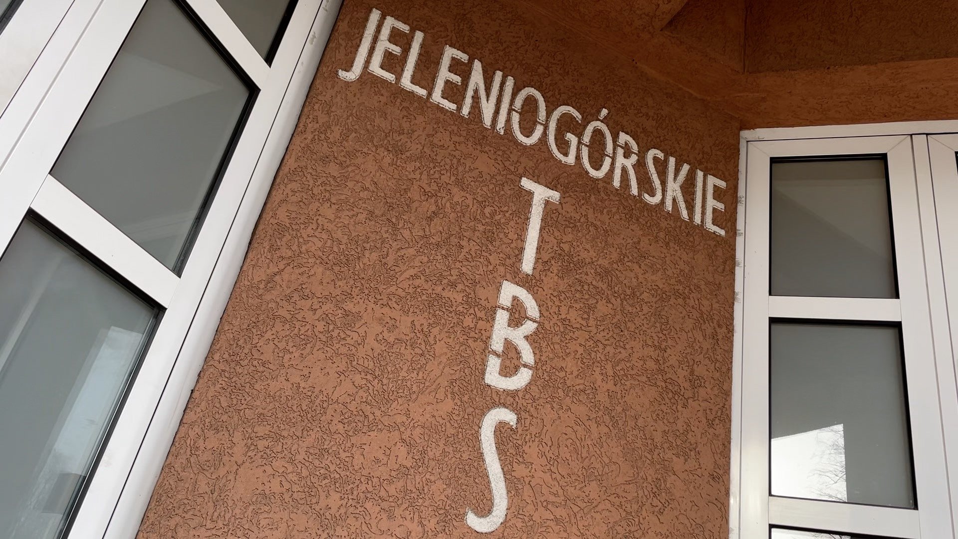 tbs-oddao-wodnikowi-pozyczone-pieniadze-96125