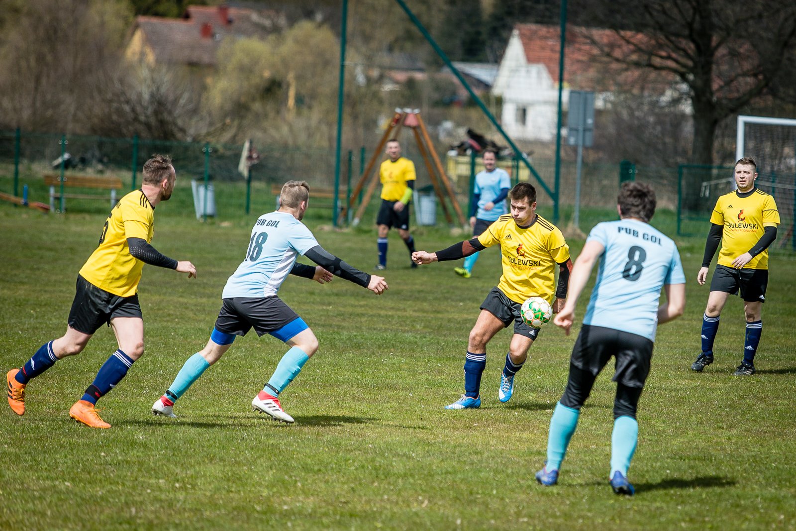 derby-na-remis-w-doliczonym-czasie-96199