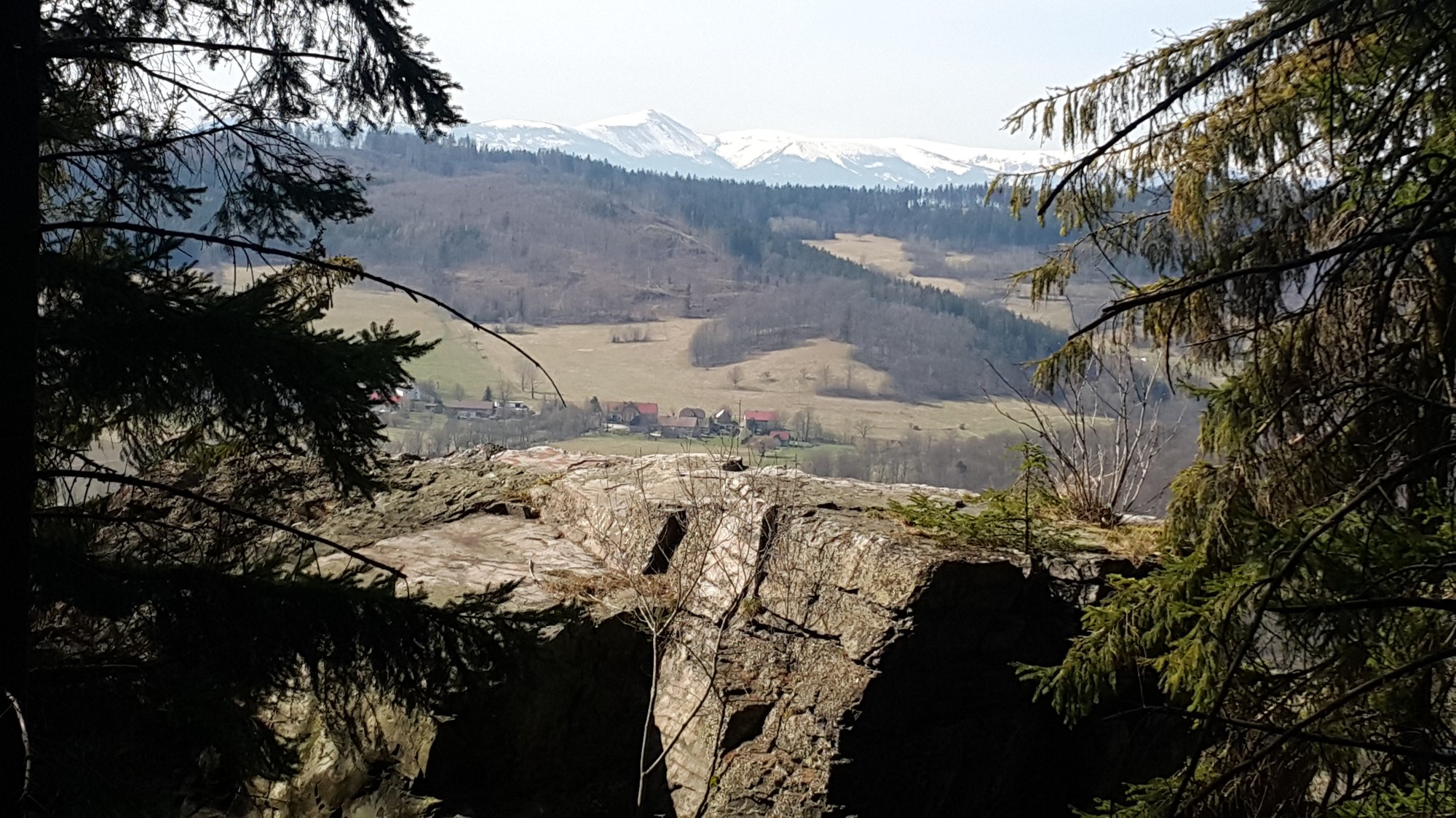 a-moze-wiosenny-spacer-w-gorach-kaczawskich-96253