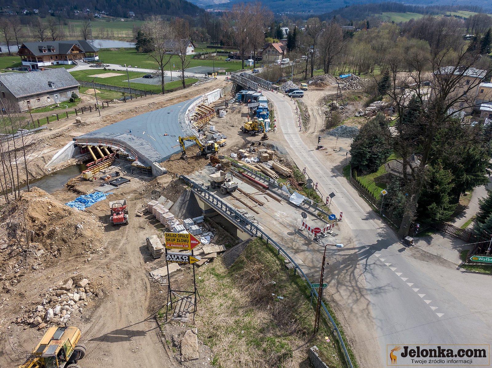 ruch-na-budowie-mostu-96348