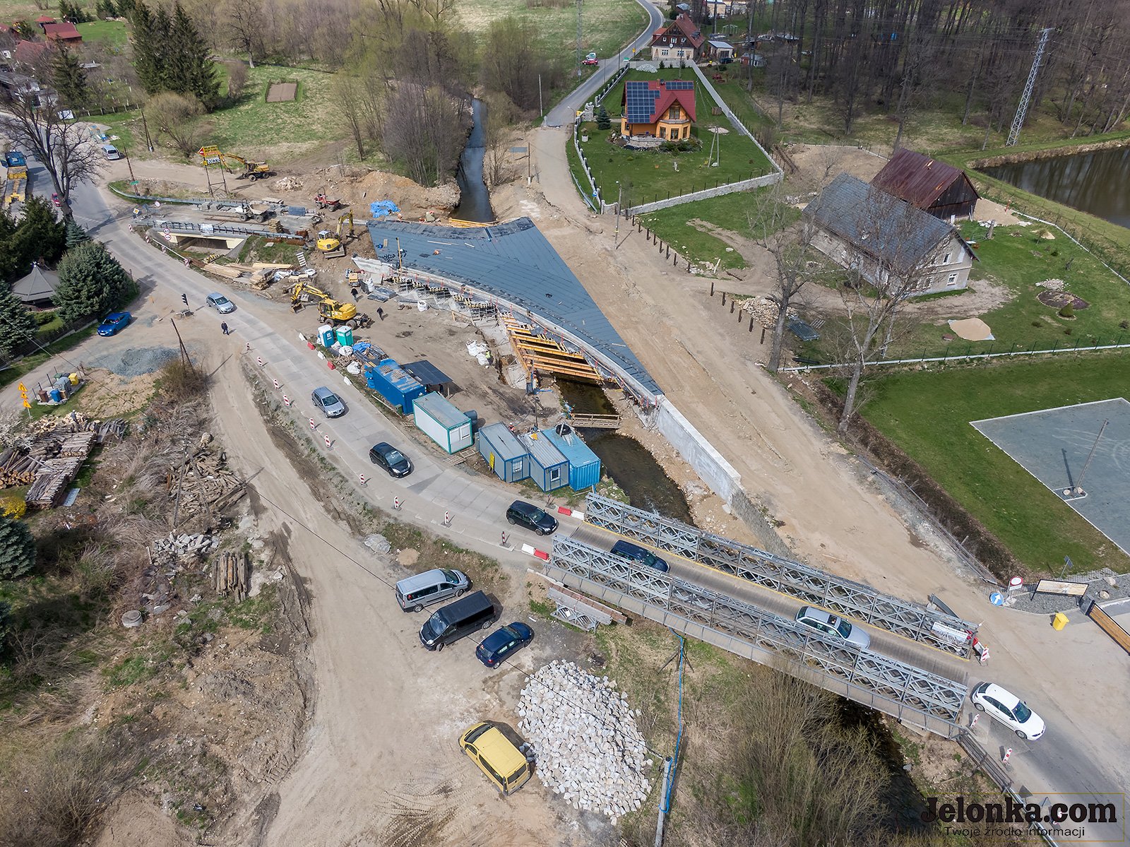ruch-na-budowie-mostu-96348