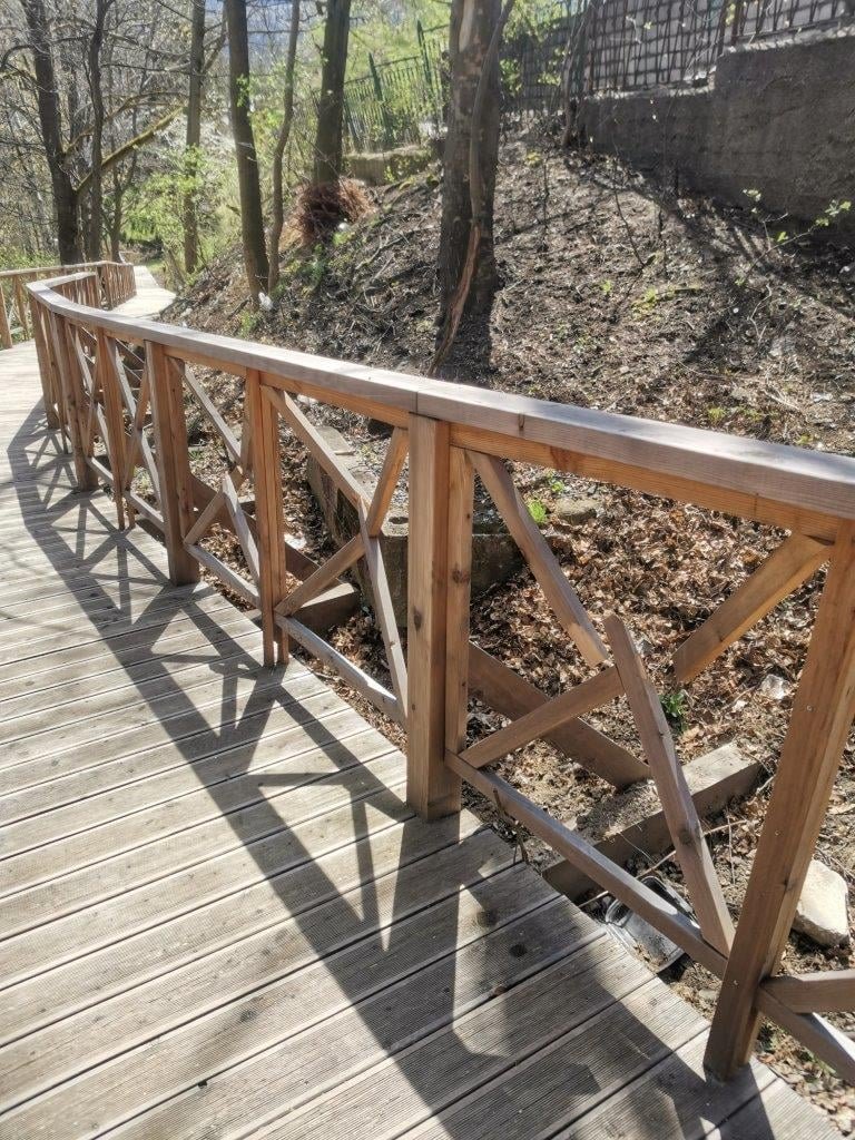 wandale-zniszczyli-park-96548