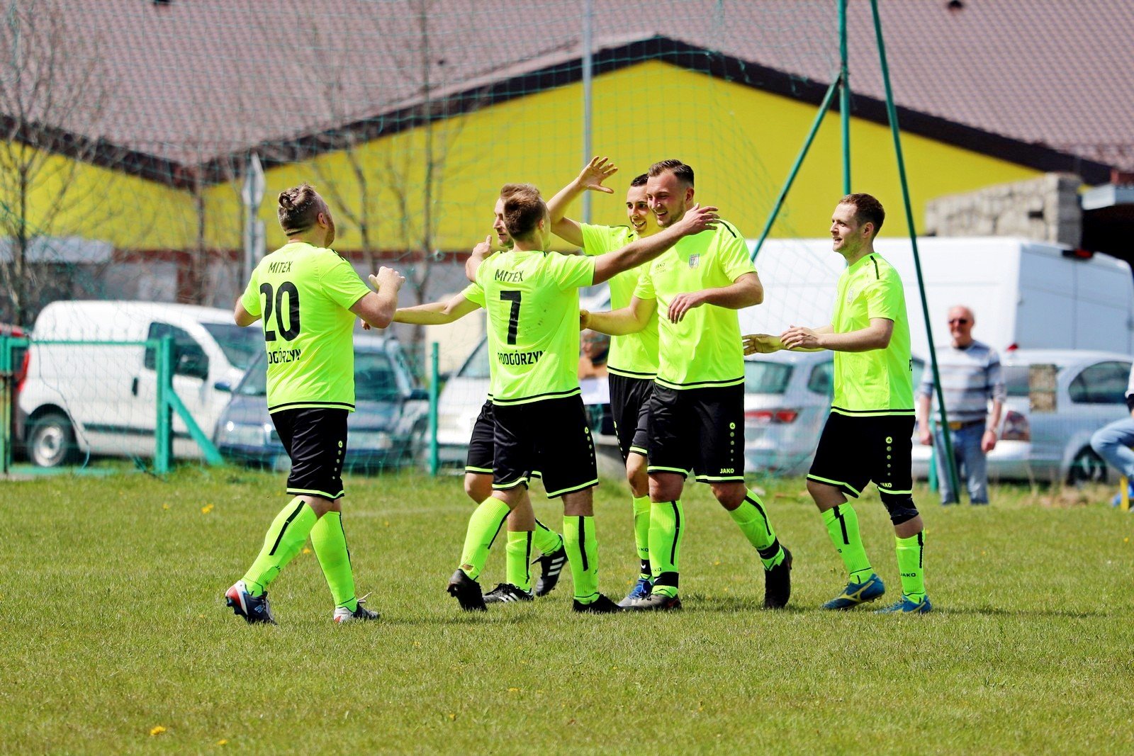 mitex-nie-poddaje-sie-96620