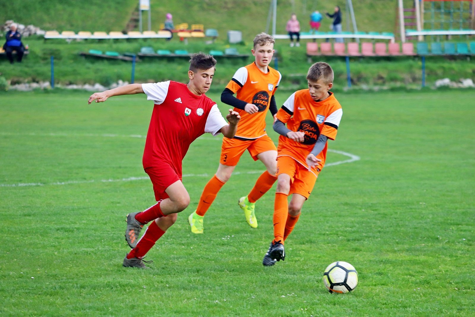 zwyciestwo-trampkarzy-omnicy-96645
