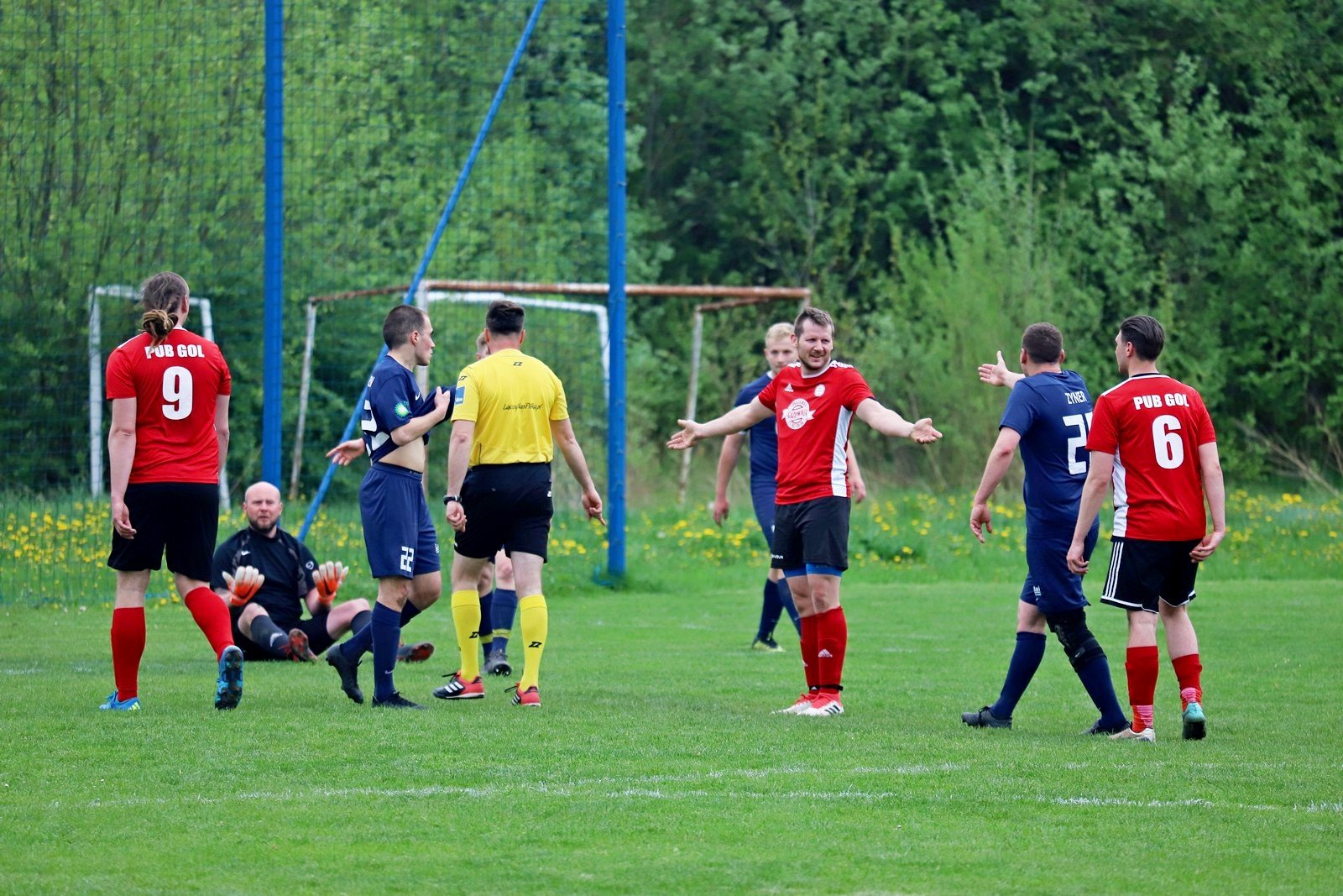 szesc-rzutow-karnych-w-hicie-kolejki-96651