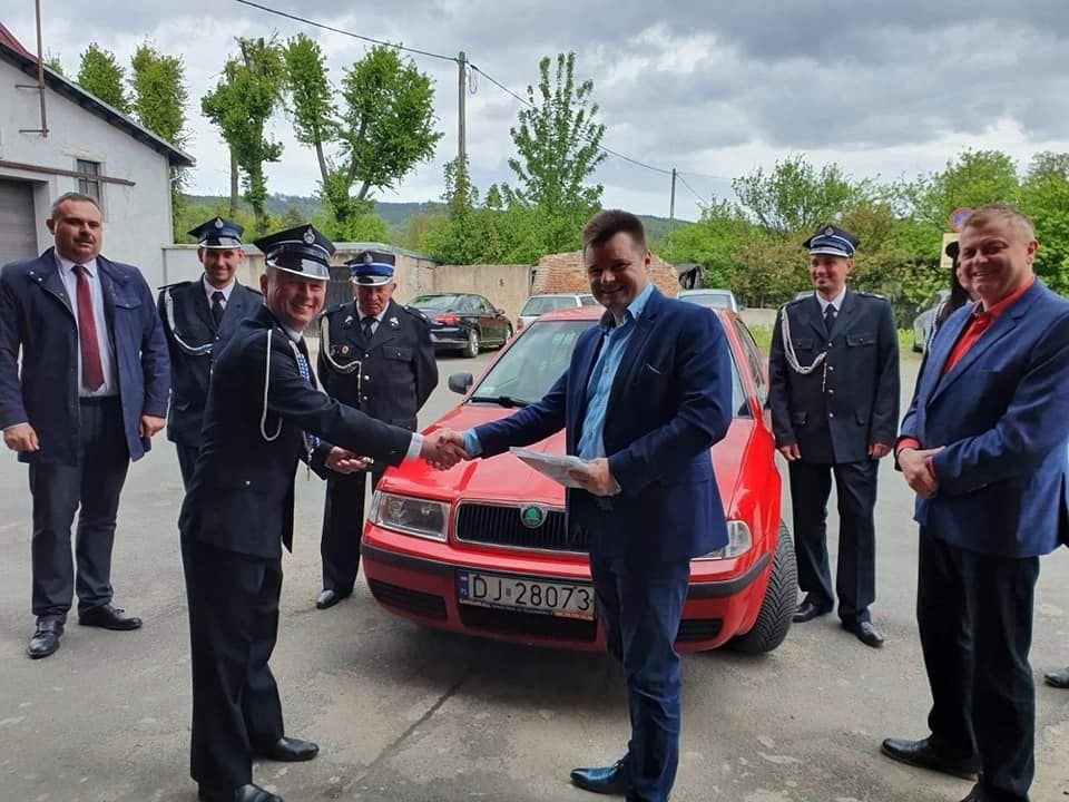 samochod-dla-strazakow-96970