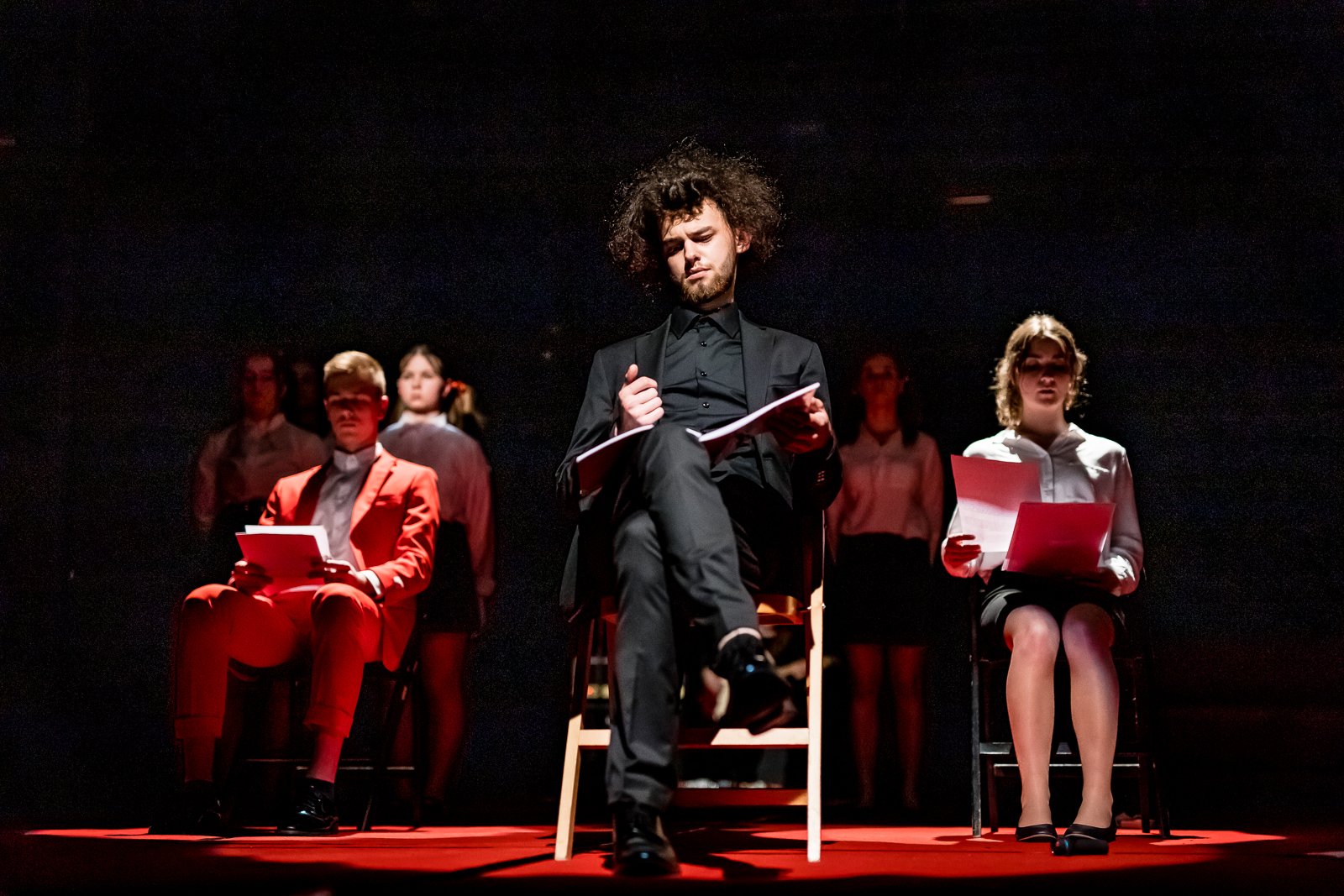 premiera-staartu-rozkreca-pestke-97013
