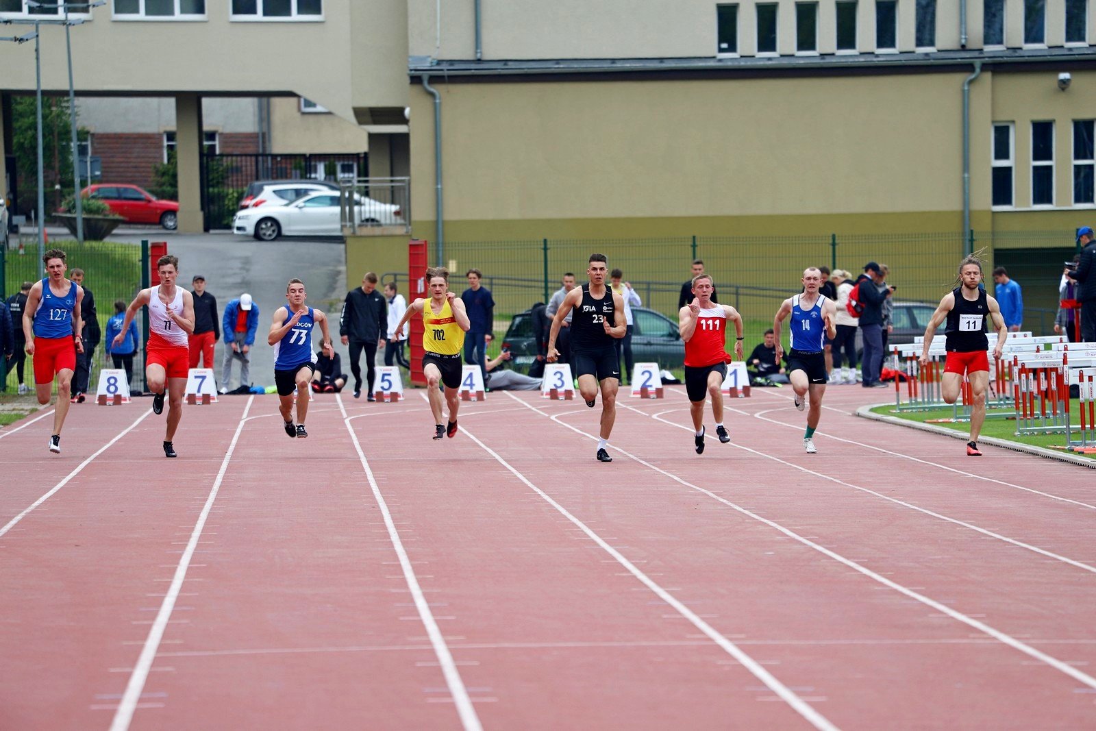 lekkoatletyczne-zmagania-przy-zotniczej-97074