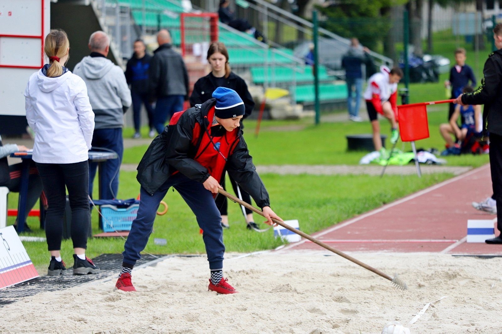 lekkoatletyczne-zmagania-przy-zotniczej-97074