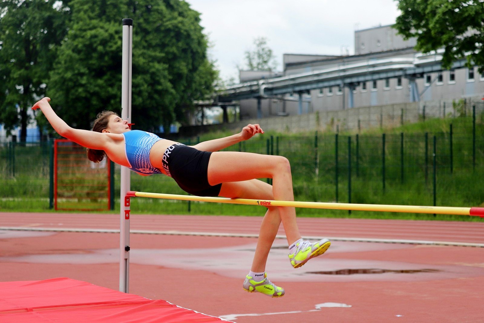 lekkoatletyczne-zmagania-przy-zotniczej-97074
