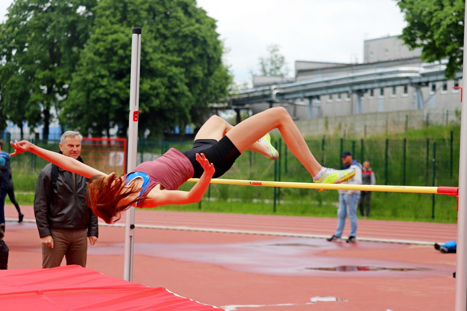 lekkoatletyczne-zmagania-przy-zotniczej-97074
