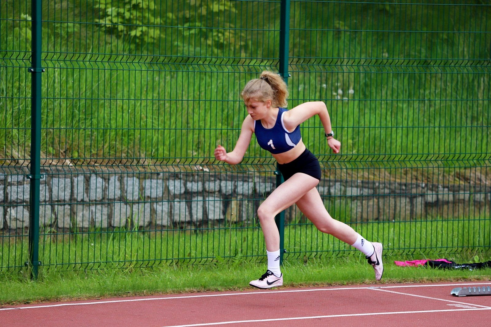 lekkoatletyczne-zmagania-przy-zotniczej-97074