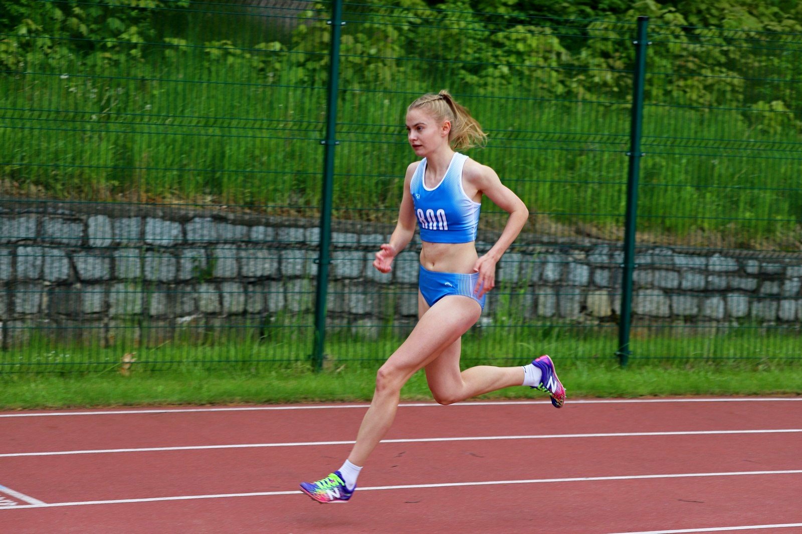 lekkoatletyczne-zmagania-przy-zotniczej-97074