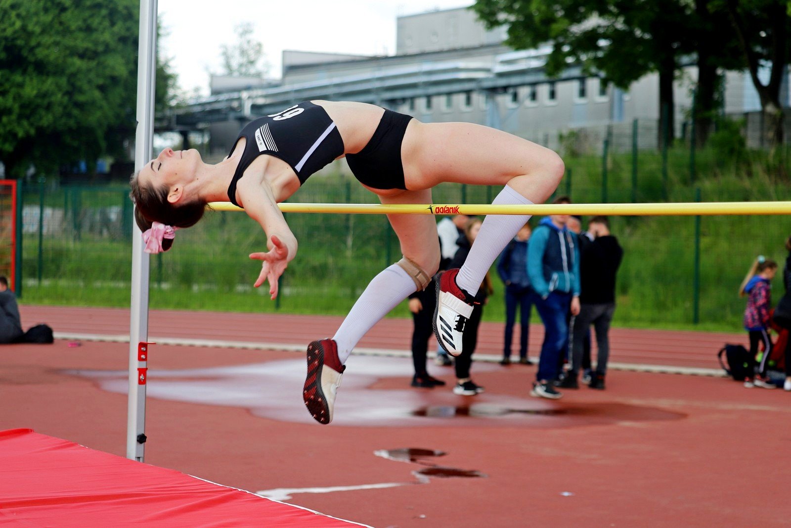 lekkoatletyczne-zmagania-przy-zotniczej-97074