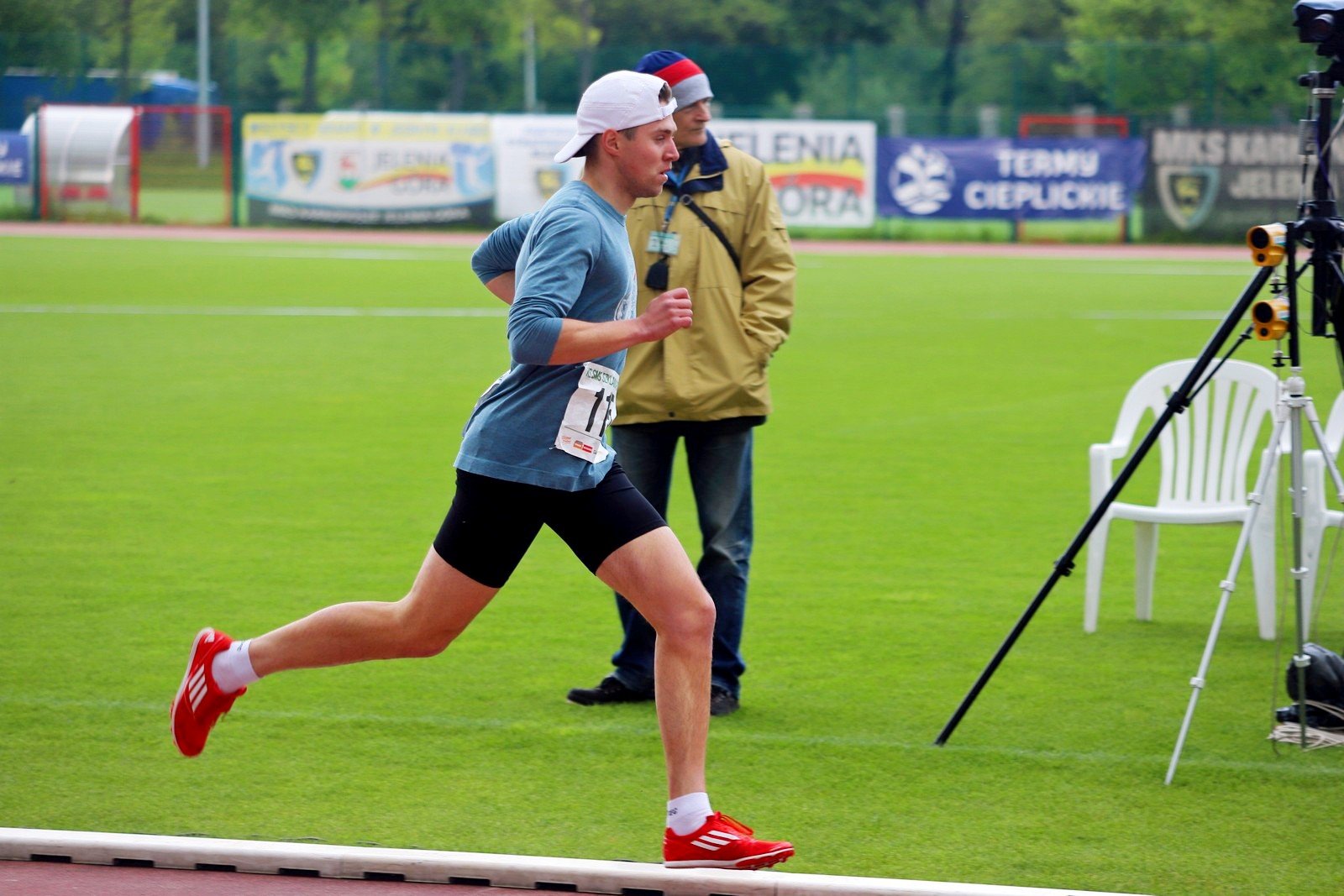 lekkoatletyczne-zmagania-przy-zotniczej-97074