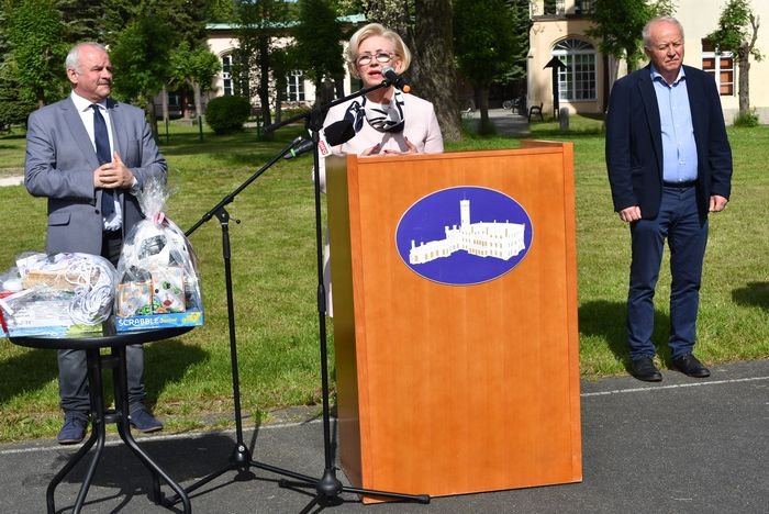 w-dzien-dziecka-o-nowej-szkole-w-mysakowicach-97091