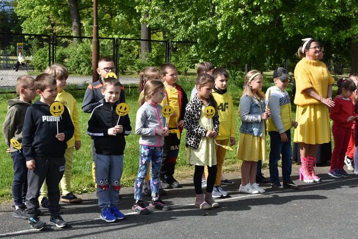 w-dzien-dziecka-o-nowej-szkole-w-mysakowicach-97091