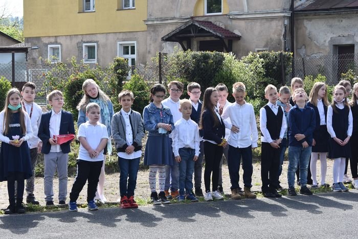 w-dzien-dziecka-o-nowej-szkole-w-mysakowicach-97091