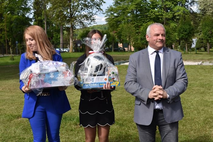 w-dzien-dziecka-o-nowej-szkole-w-mysakowicach-97091