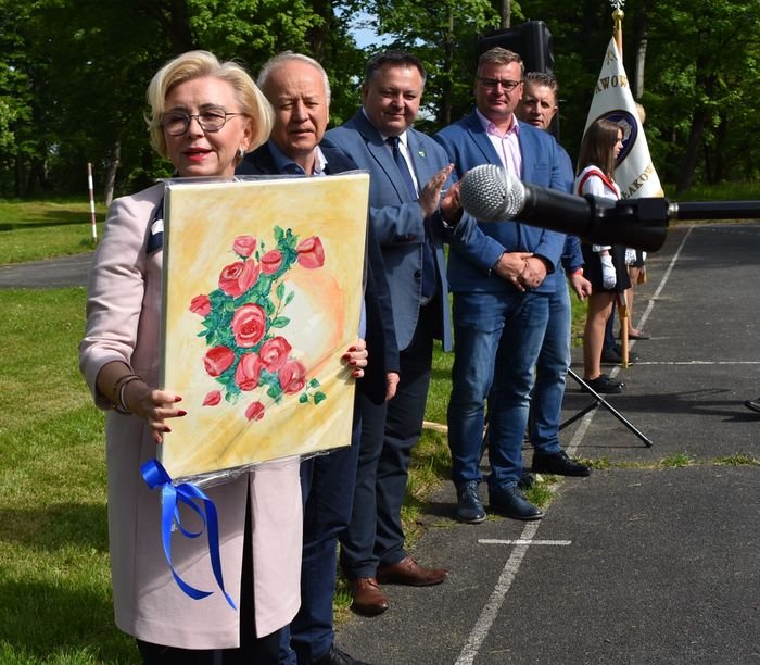 w-dzien-dziecka-o-nowej-szkole-w-mysakowicach-97091