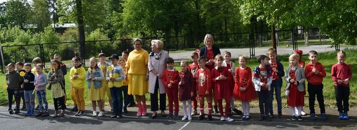 w-dzien-dziecka-o-nowej-szkole-w-mysakowicach-97091