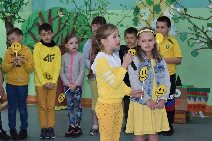 w-dzien-dziecka-o-nowej-szkole-w-mysakowicach-97091
