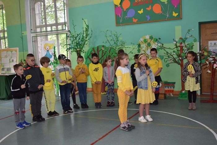 w-dzien-dziecka-o-nowej-szkole-w-mysakowicach-97091