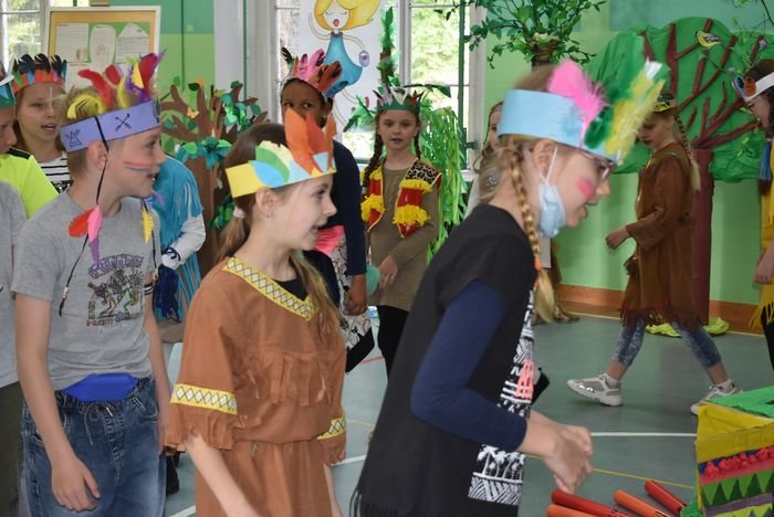w-dzien-dziecka-o-nowej-szkole-w-mysakowicach-97091