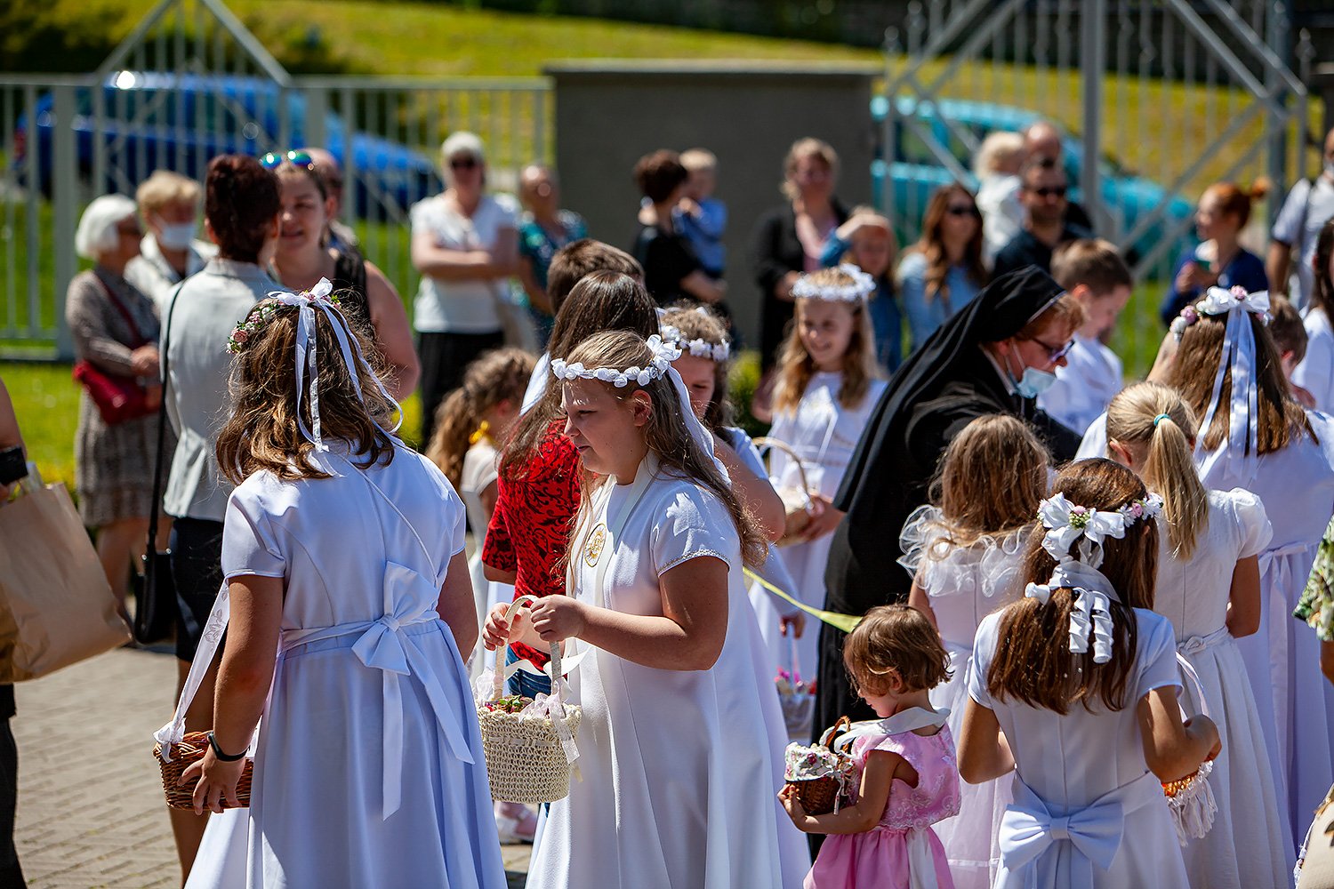 uroczystosci-w-kosciele-pw-matki-bozej-miosierdzia-97156