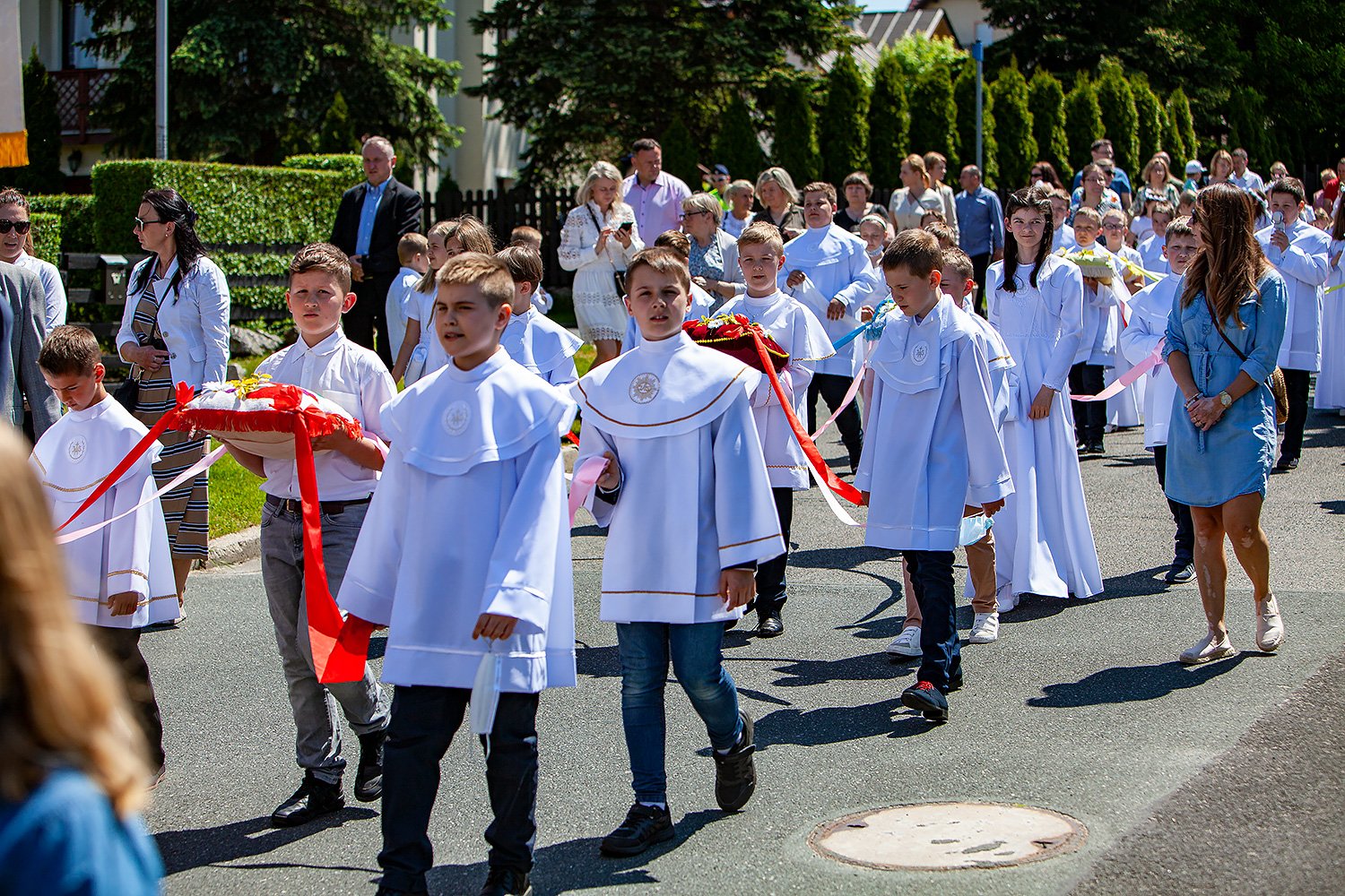 uroczystosci-w-kosciele-pw-matki-bozej-miosierdzia-97156