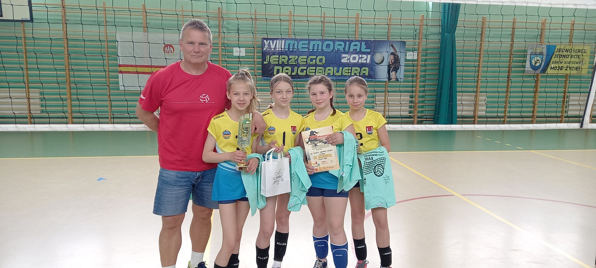 siegney-po-podium-w-gogowie-97212