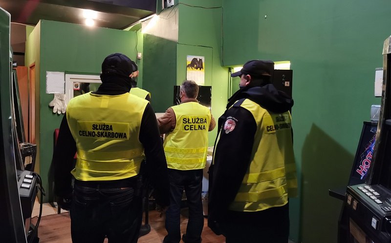 nielegalny-hazard-na-celowniku-kas-i-policji-97418