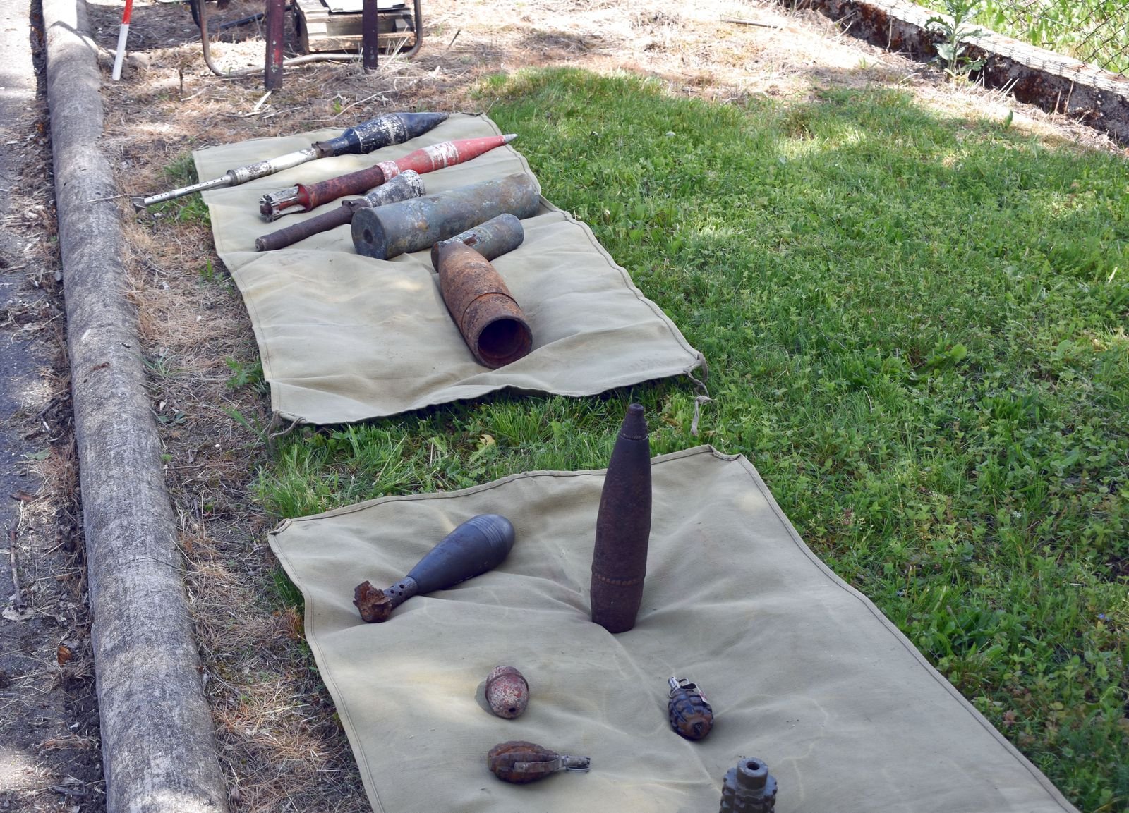 uczniowie-goscili-saperow-97422
