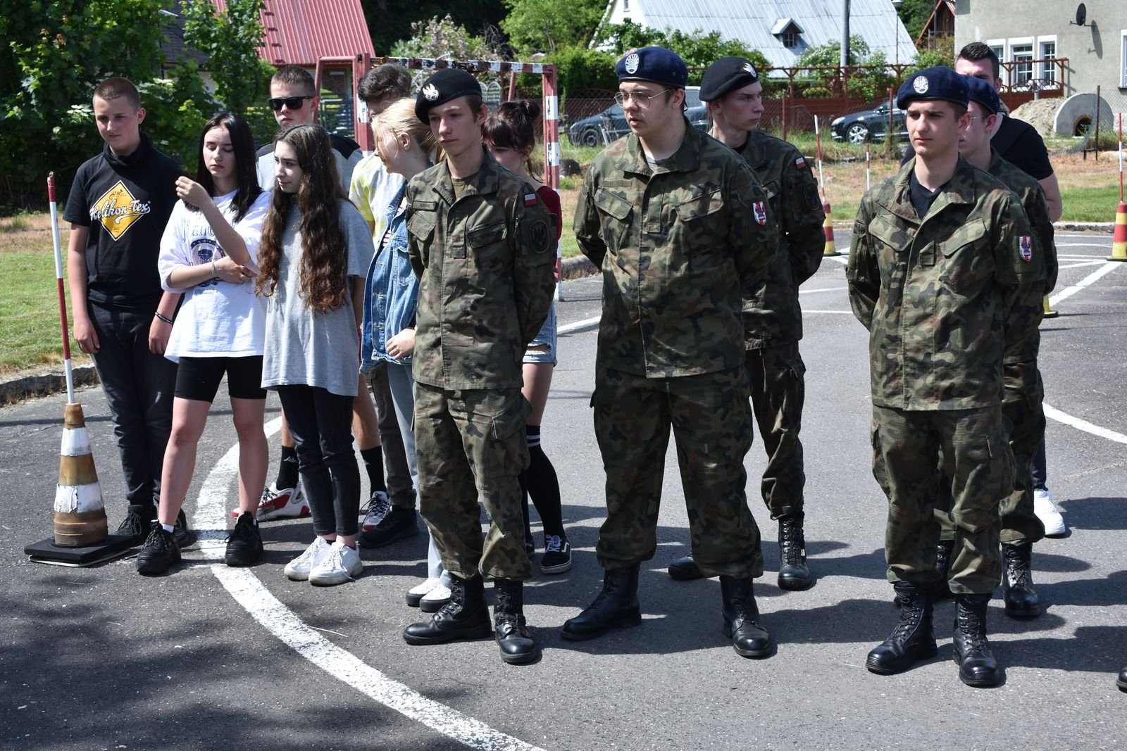 uczniowie-goscili-saperow-97422